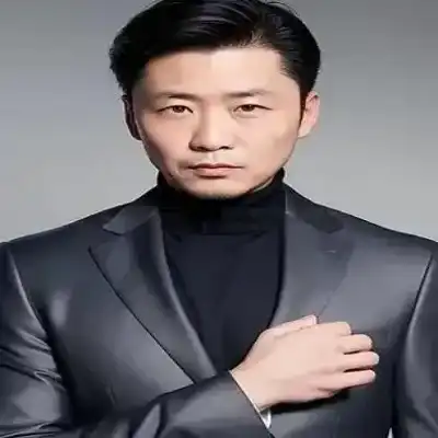 邱荻晨
